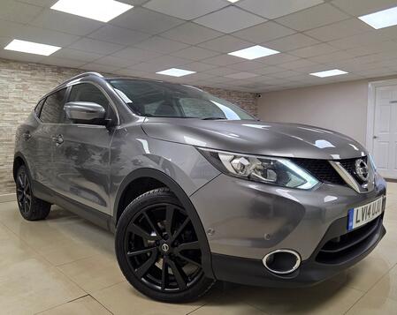 NISSAN QASHQAI 1.2 DIG-T Tekna