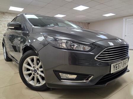 FORD FOCUS 1.0 T EcoBoost Titanium